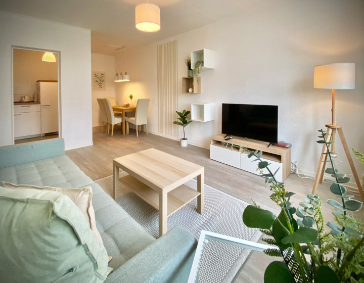 G-Whg Radebeuler Straße 6a - moderner Aufenthaltsraum mit offener Küche